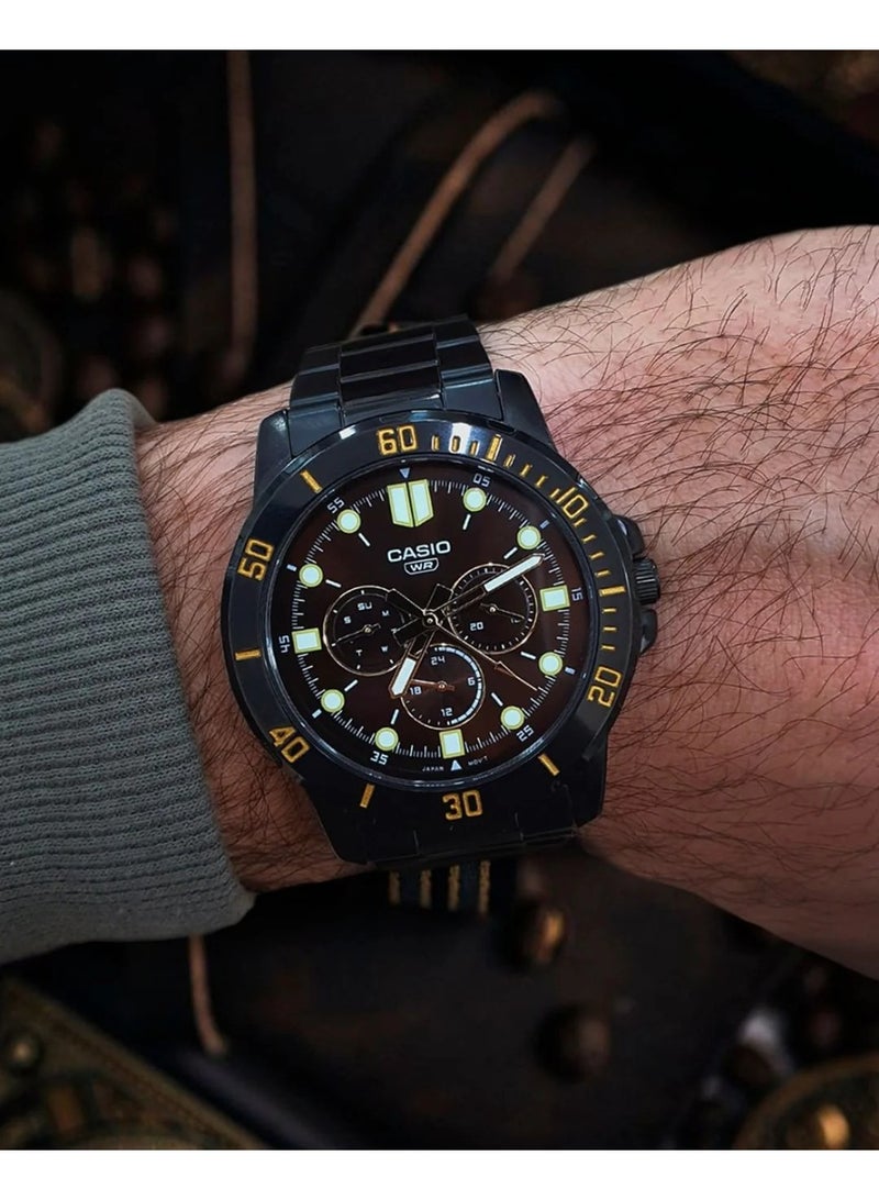 كاسيو Enticer Analog Men's Watch MTP‑VD300B‑5EUDF, 49 mm Brown Dial, Black Ion‑Plated Stainless  Band, Water‑Resistant - Image 2